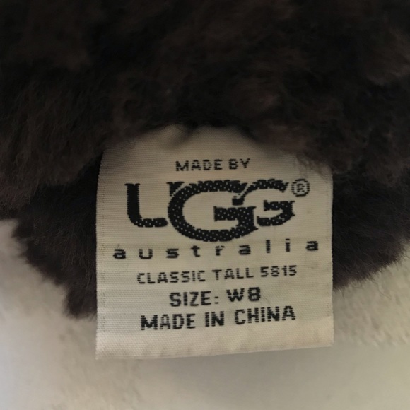UGG BOOTS - Picture 3 of 8